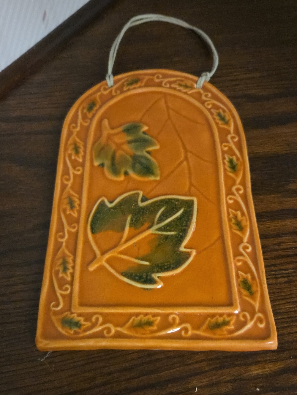 Ceramic Hanging Plaque with Green Leaf Motif